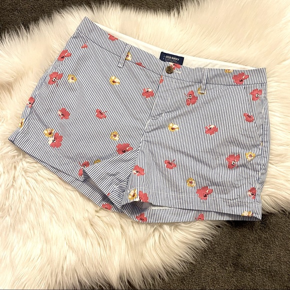 Old Navy Pants - Old Navy Everyday Shorts